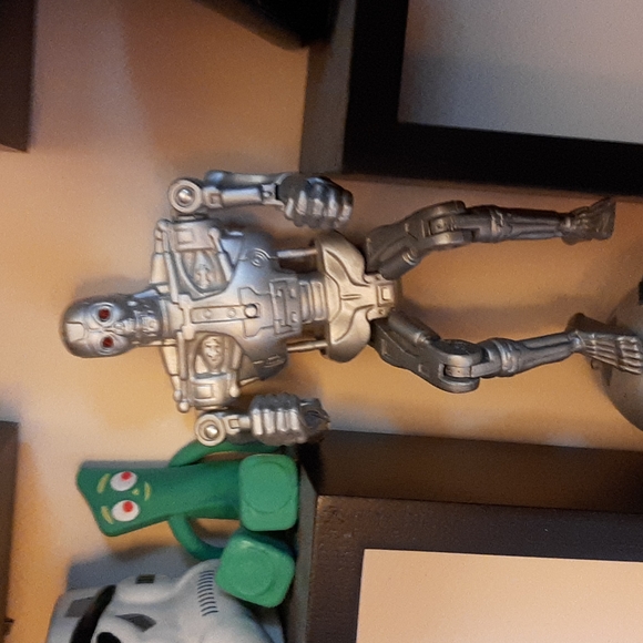 Discounted merch. - Picture 4 of 13